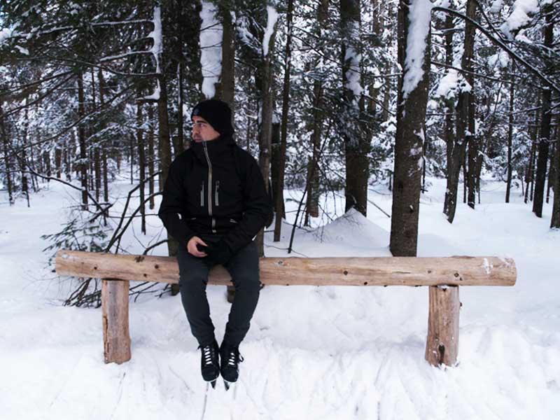 Patin en forêt dans les sentiers glacés du Domaine de la Forêt Perdue : escapade weekend hiver en Mauricie